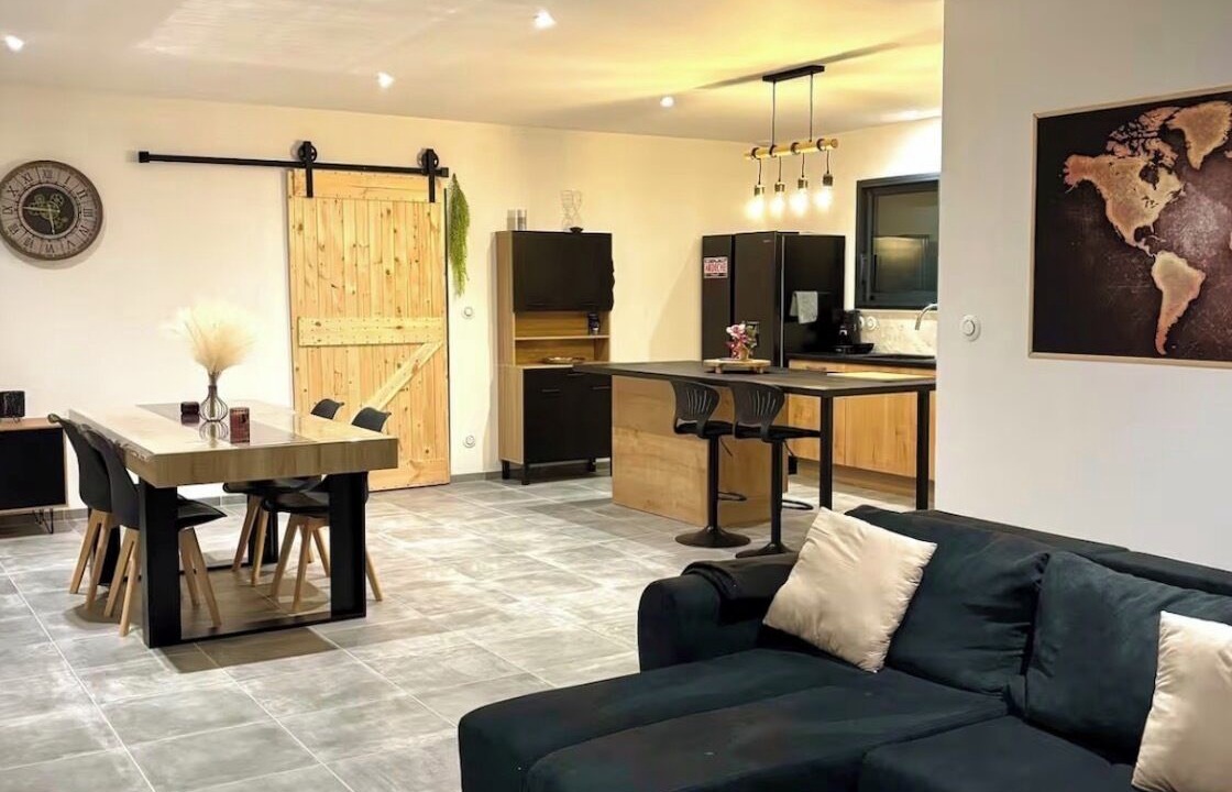 Photo of Livingroom in Grospierres