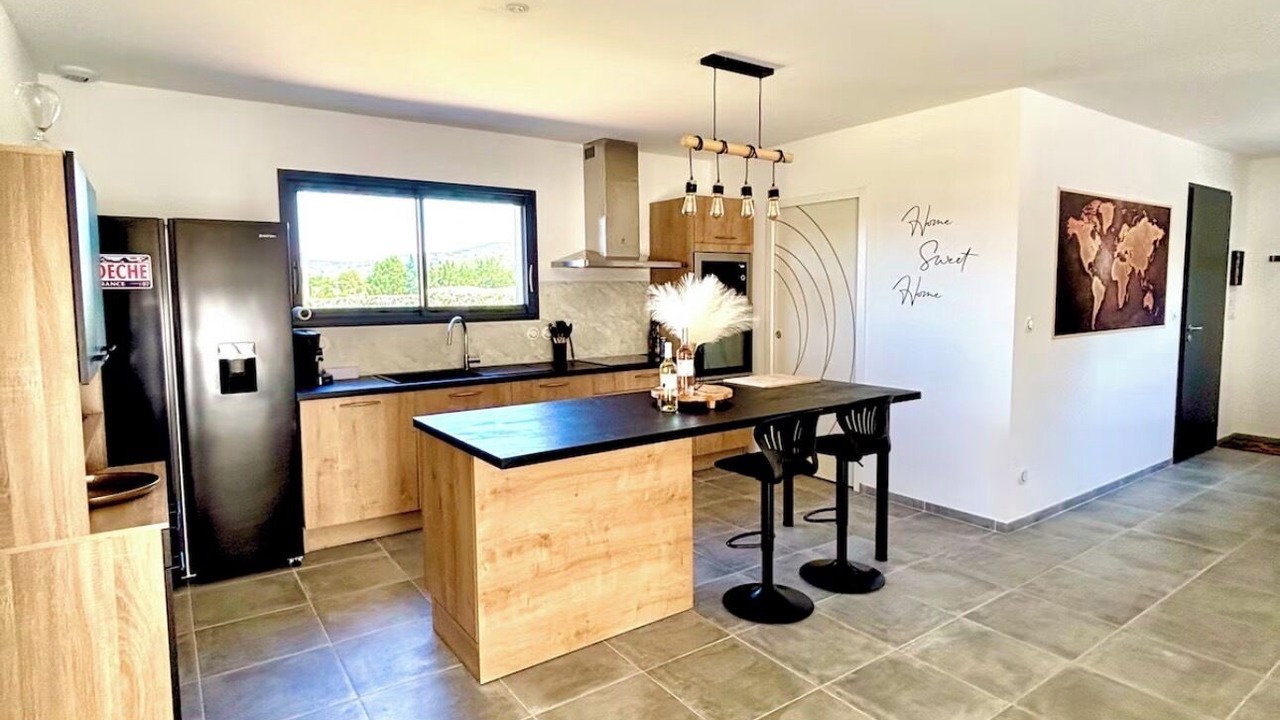 Photo of Kitchen in Grospierres