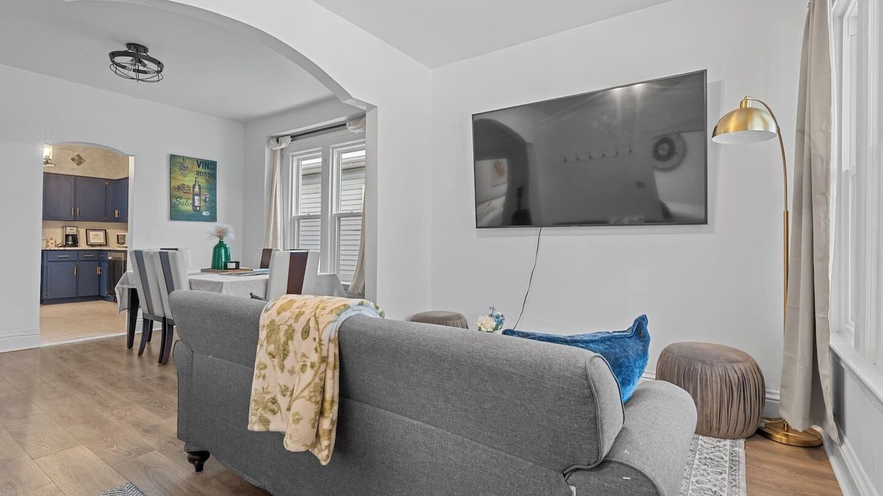 Photo of Livingroom in Walkerville