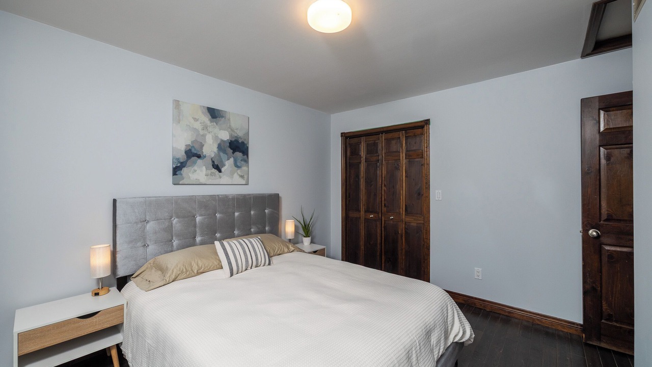 Photo of Bedroom in Meaford