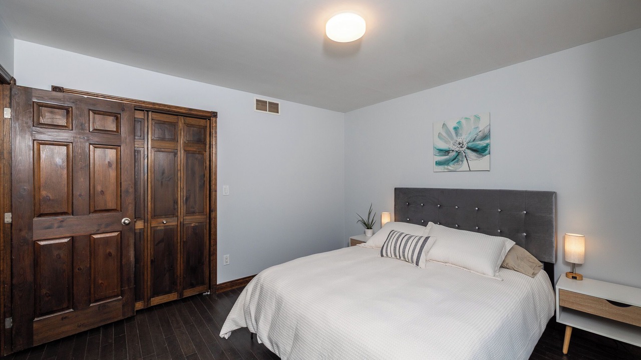 Photo of Bedroom in Meaford