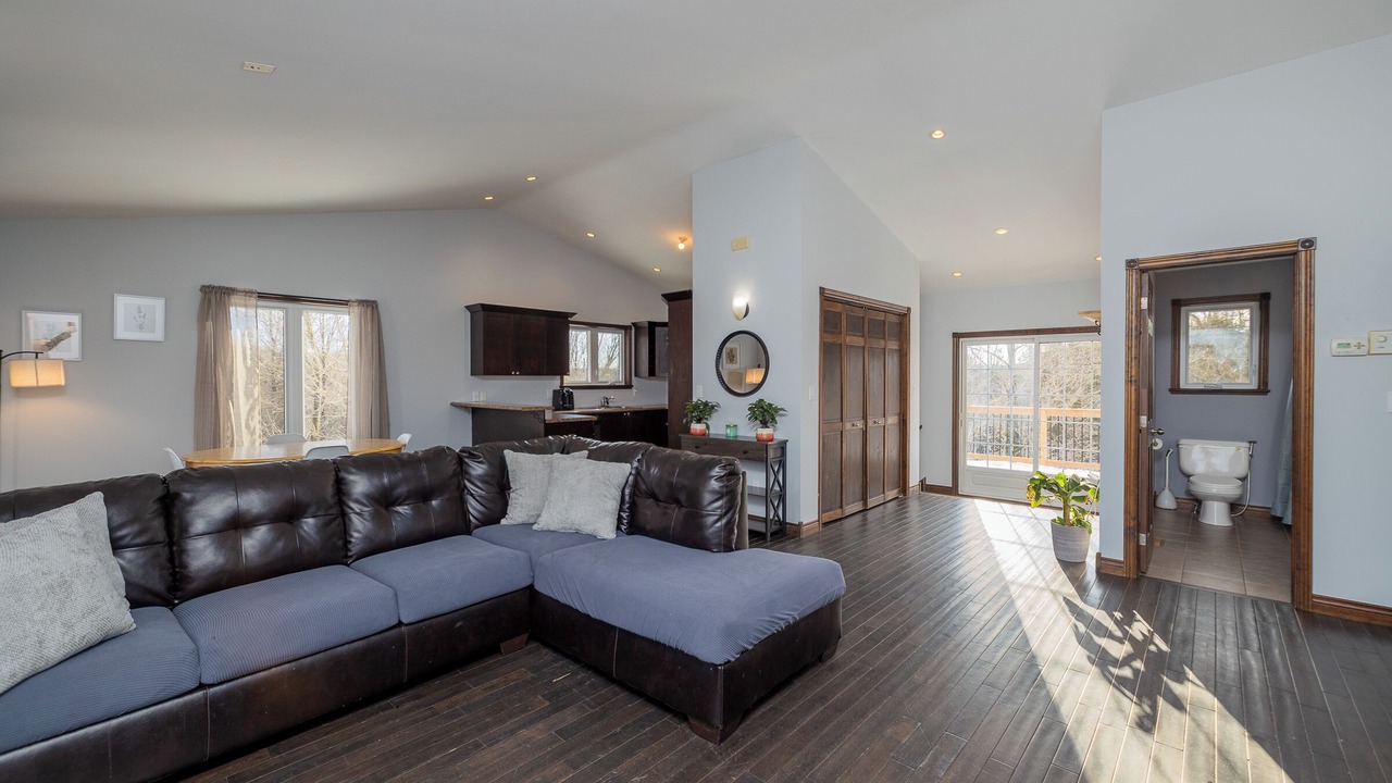 Photo of Livingroom in Meaford