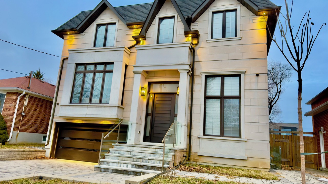 Photo of Outdoor in Willowdale