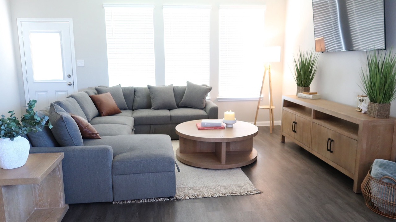 Photo of Livingroom in College Station