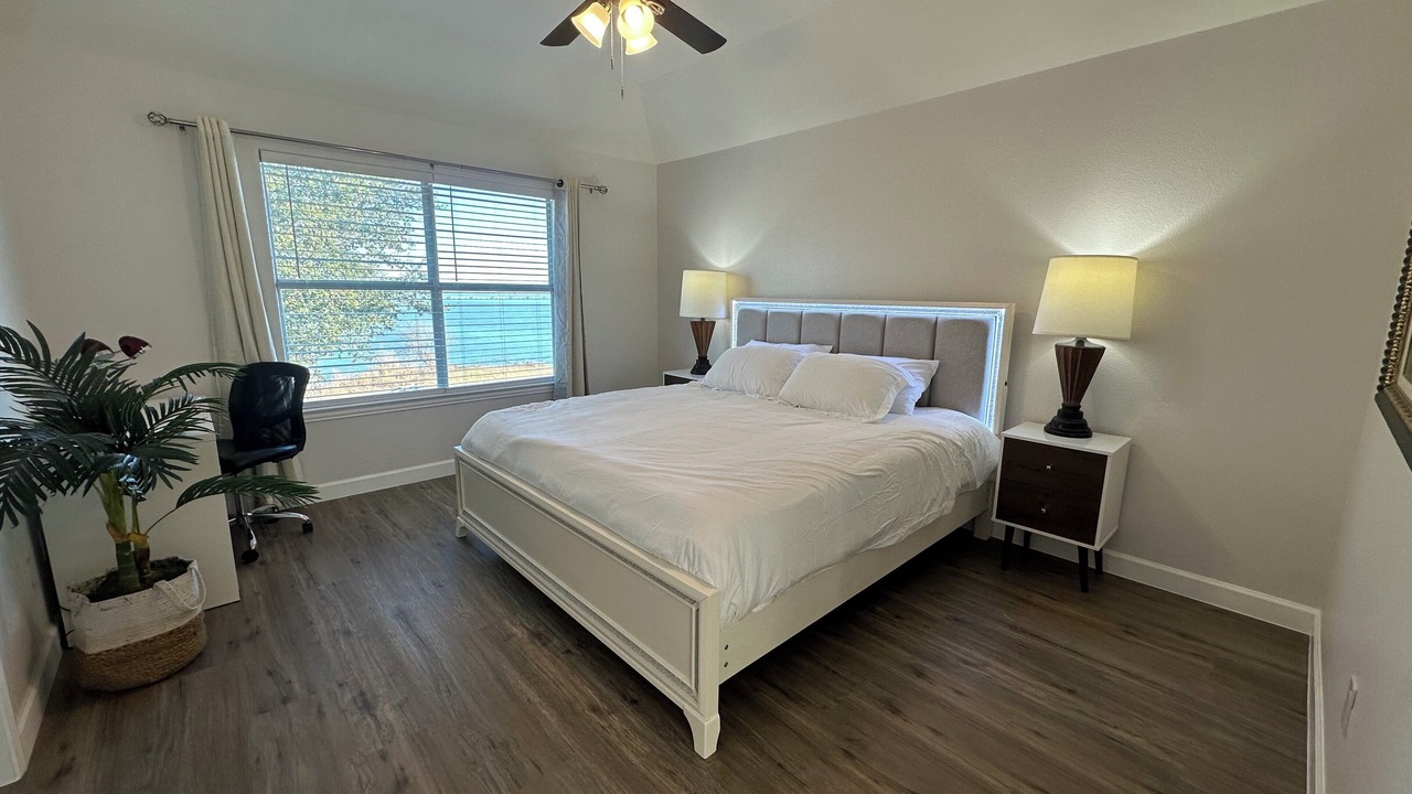 Photo of Bedroom in Grand Prairie