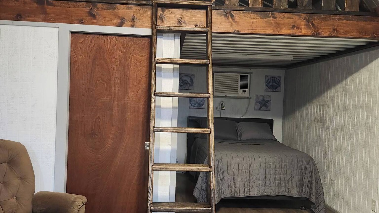 Photo of Bedroom in Fayette County