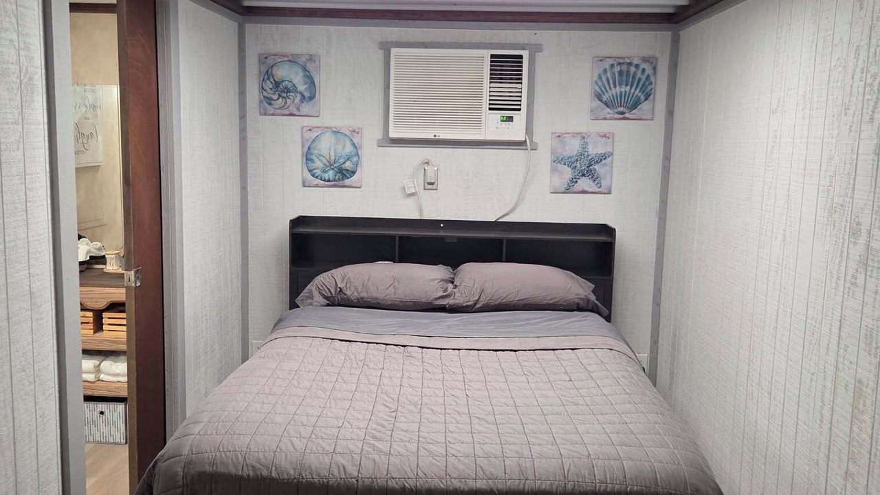 Photo of Bedroom in Fayette County