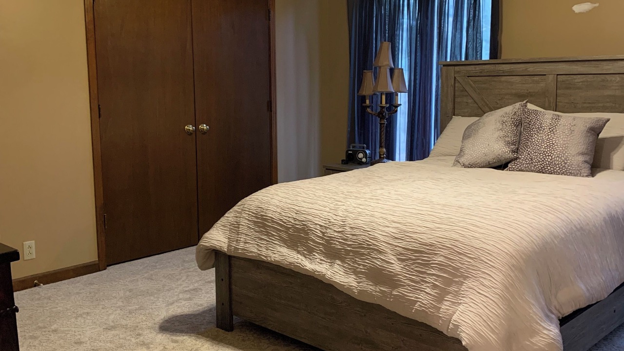 Photo of Bedroom in Hendersonville