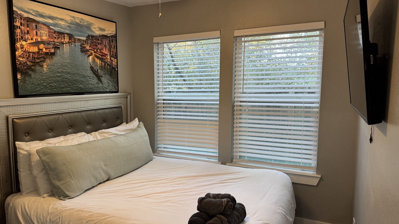 Photo of Bedroom in Greater East End