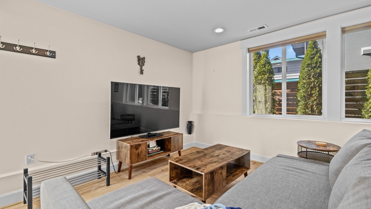 Photo of Livingroom in Green Lake