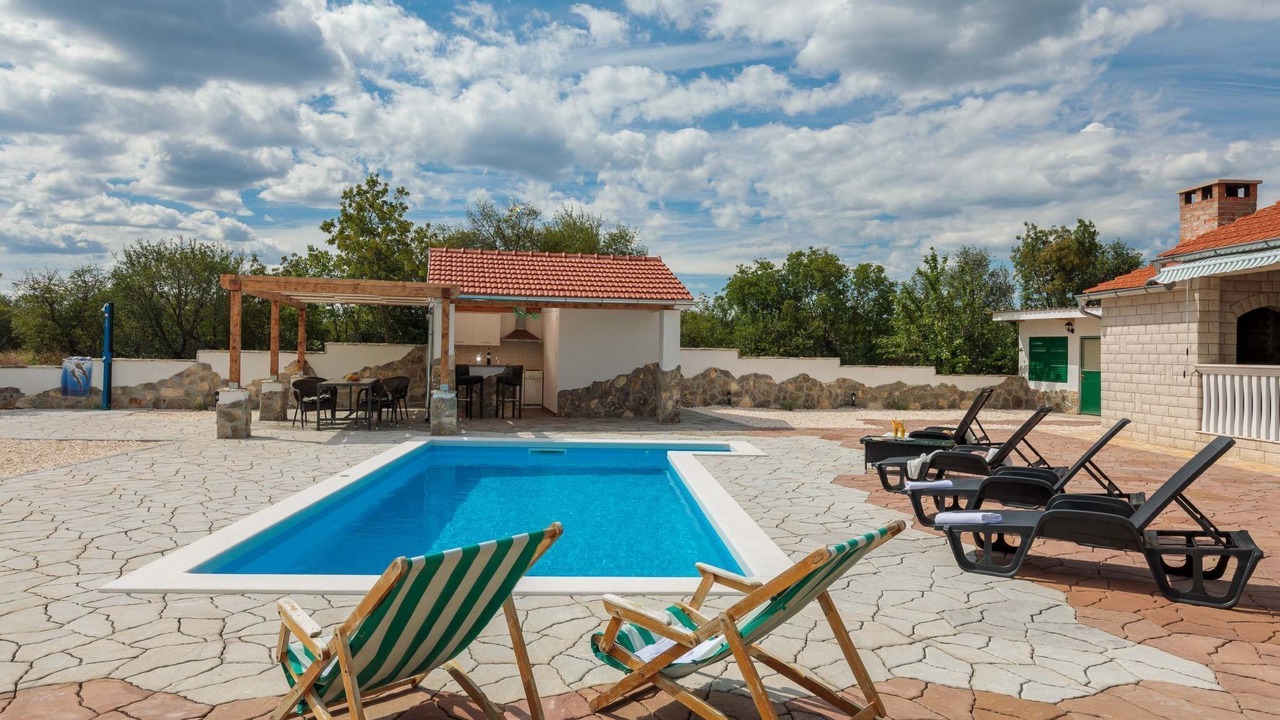 Photo of Outdoor in Bristane