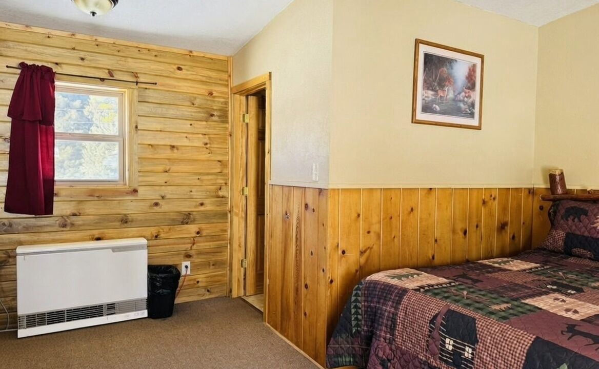 Photo of Bedroom in Ten Sleep