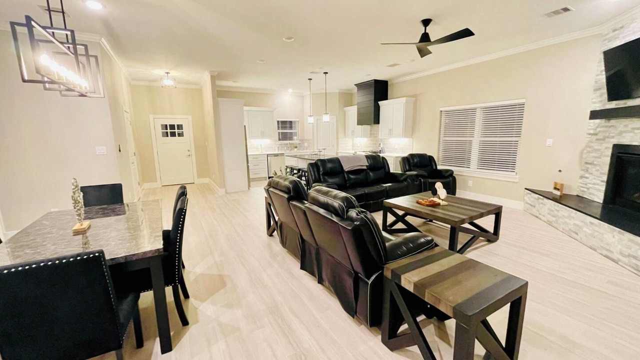 Photo of Bedroom in Clear Lake Shores