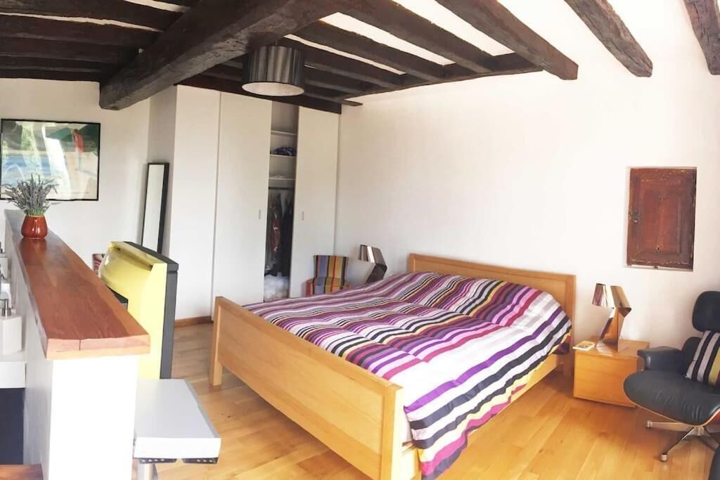 Photo of Bedroom in Les Essarts-le-Vicomte