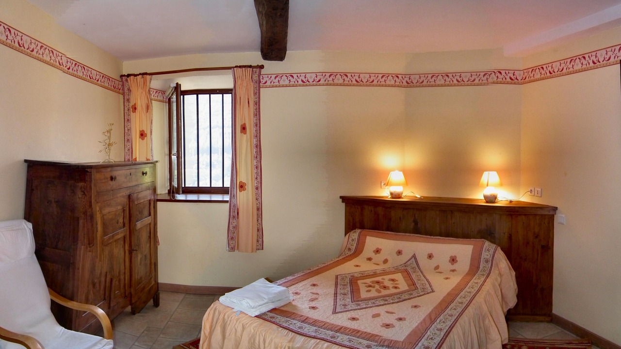 Photo of Bedroom in Arras-en-Lavedan