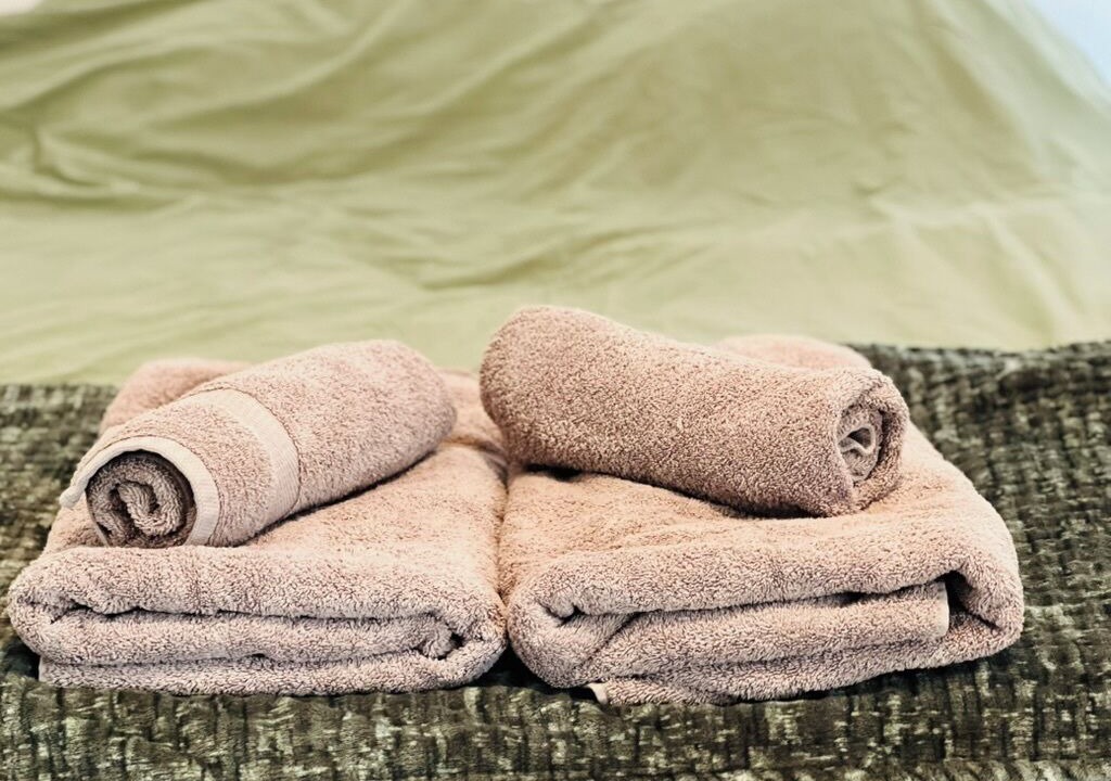 Photo of Others in Valence