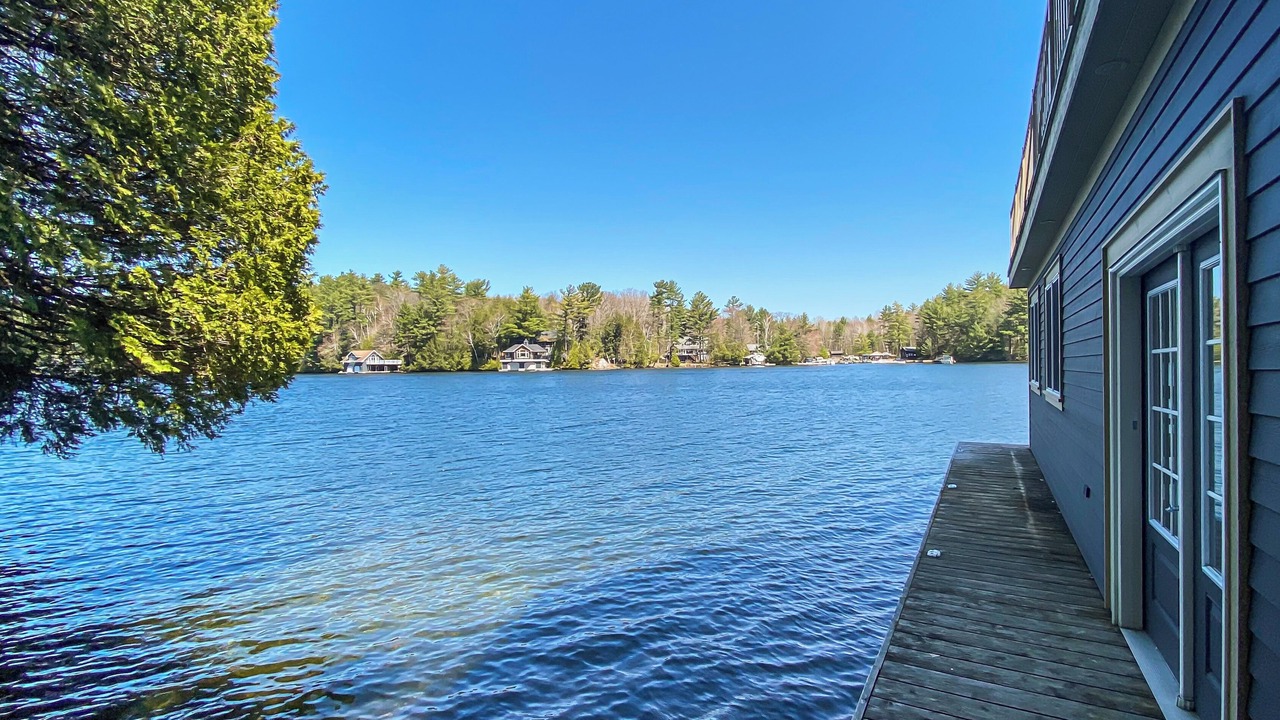 Photo of Patio Balcony in Muskoka Lakes