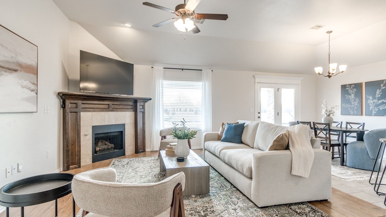 Photo of Livingroom in Moore