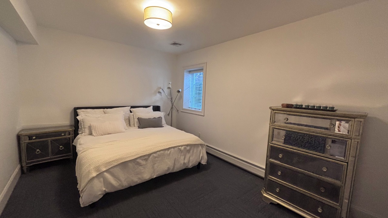 Photo of Bedroom in Tenafly