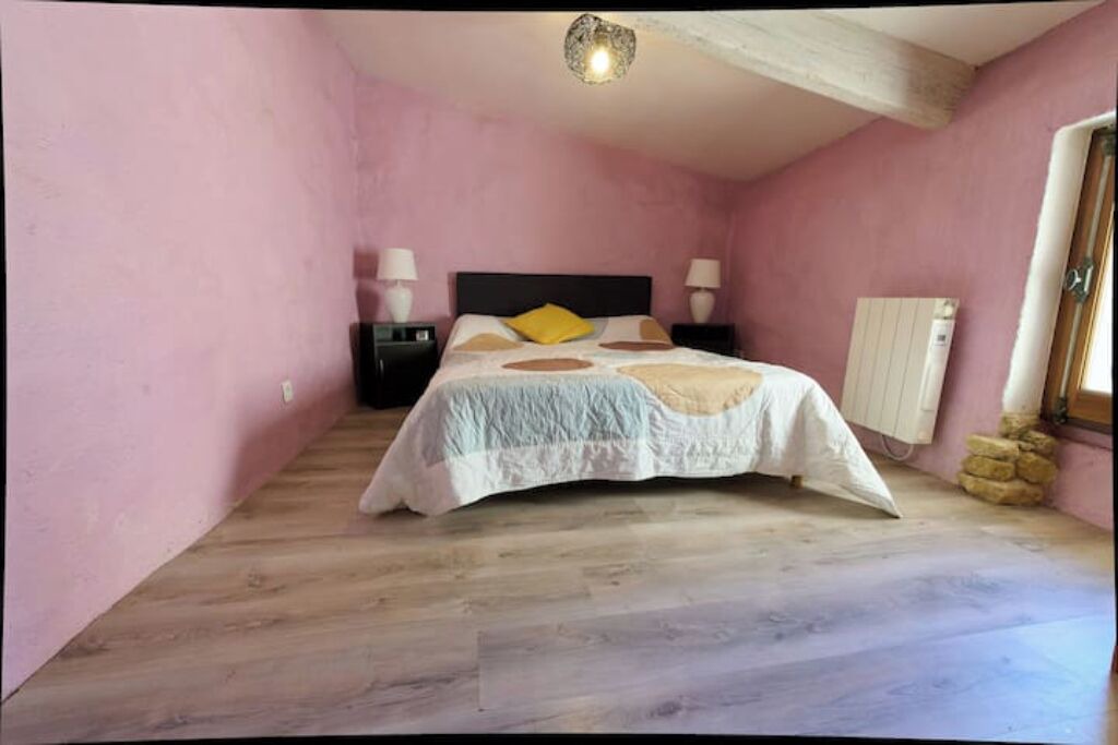 Photo of Bedroom in Lambesc