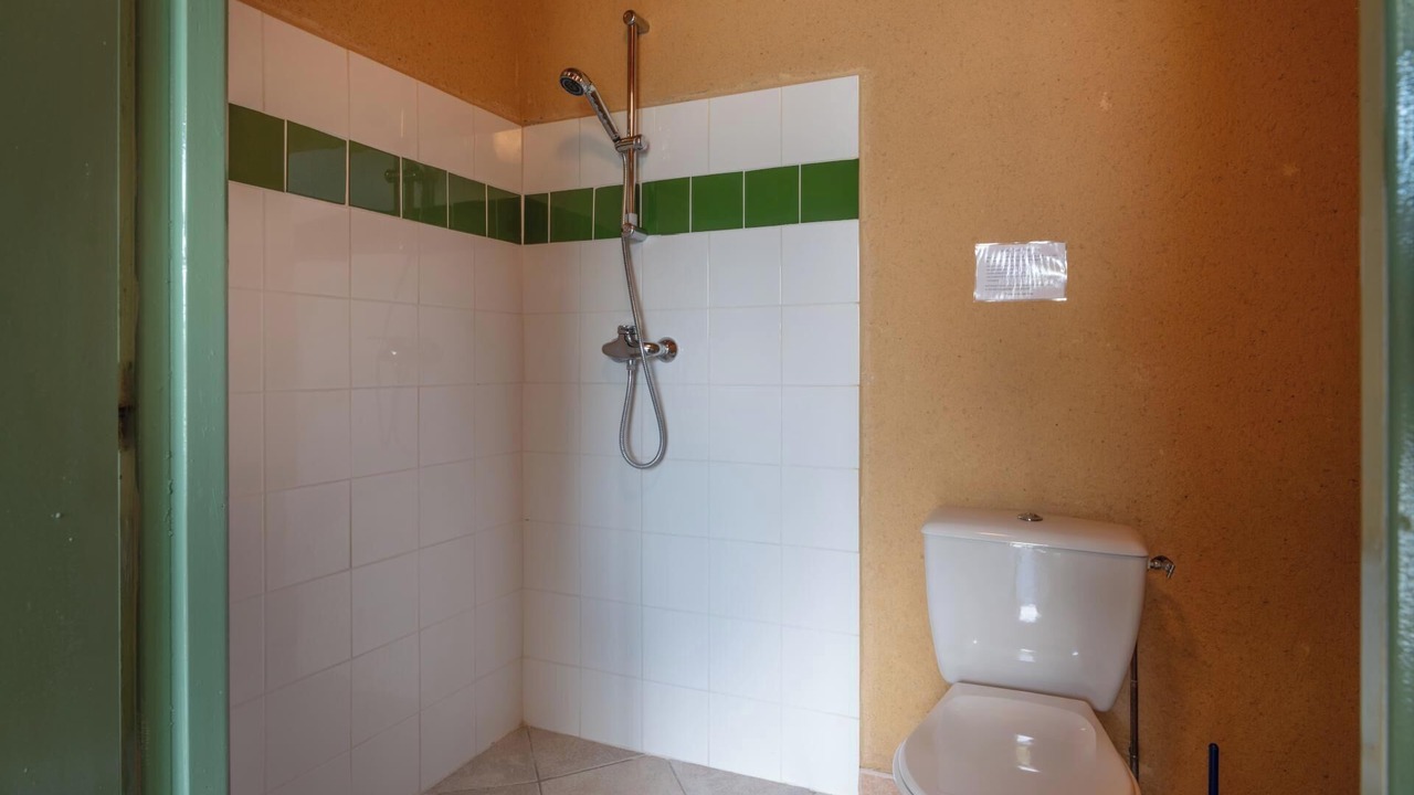 Photo of Bathroom in Frayssinet-le-Gelat