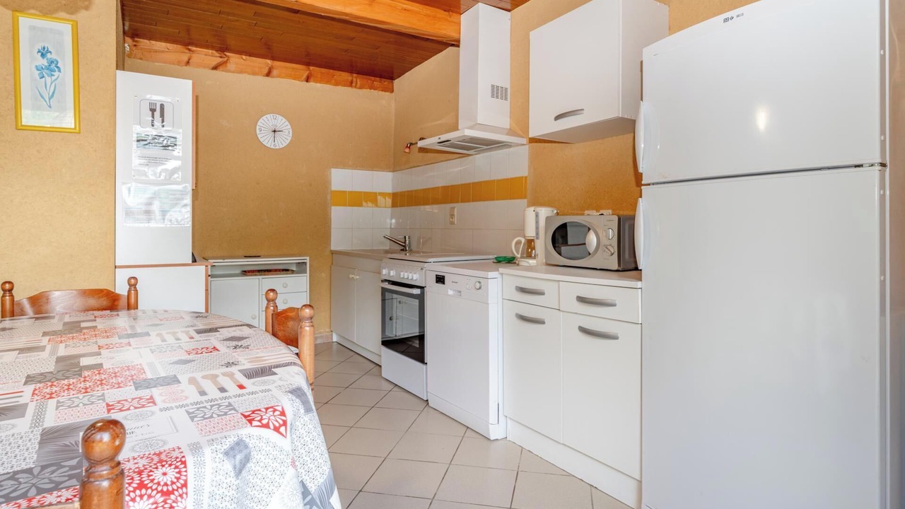 Photo of Kitchen in Frayssinet-le-Gelat