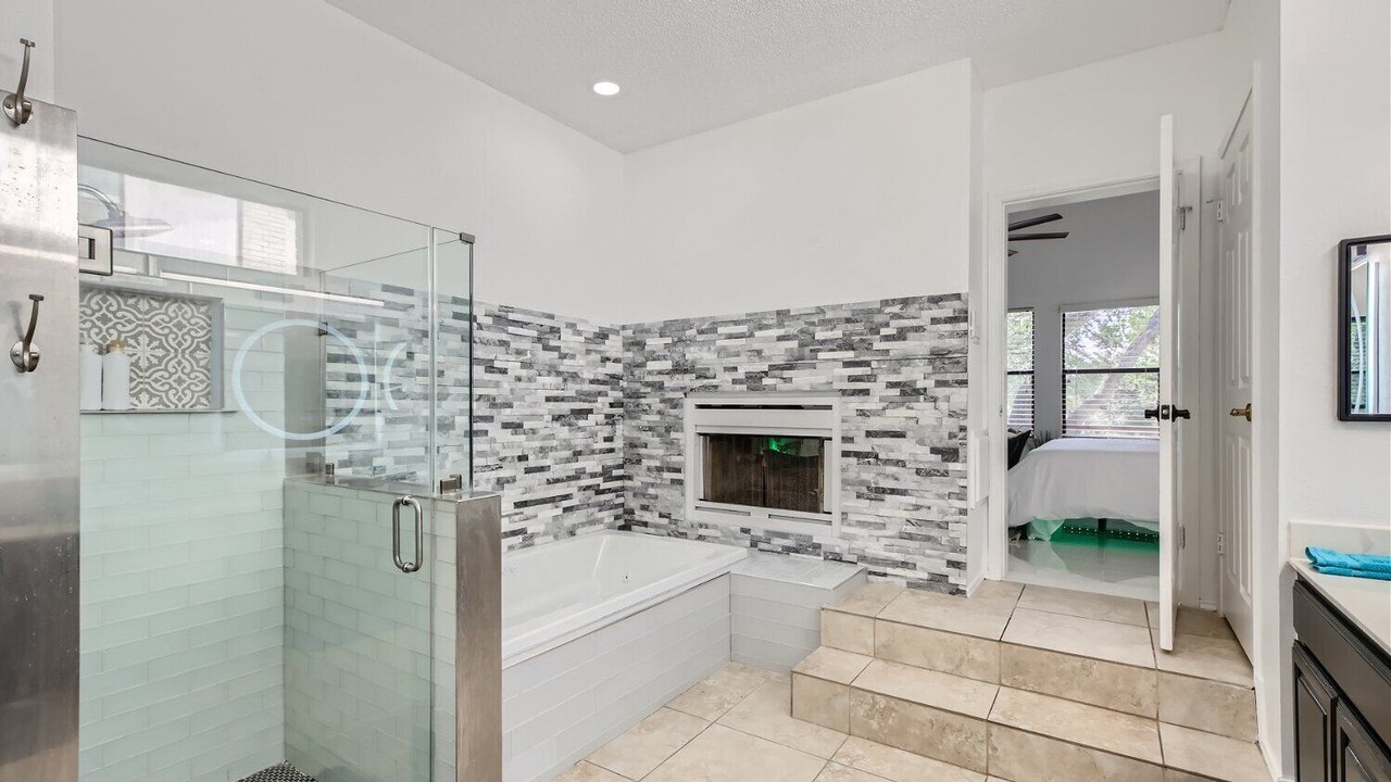 Photo of Bathroom in Crownridge of Texas