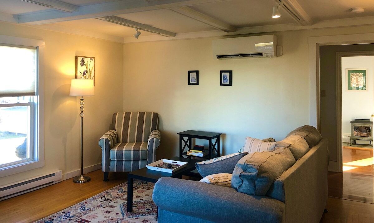 Photo of Livingroom in Rockland