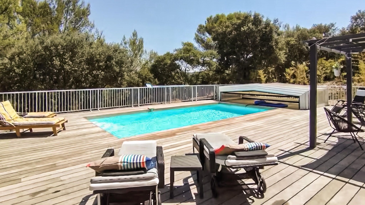 Photo of Outdoor in Collias