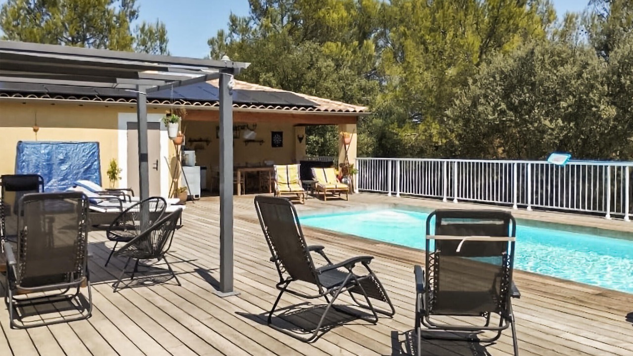 Photo of Outdoor in Collias