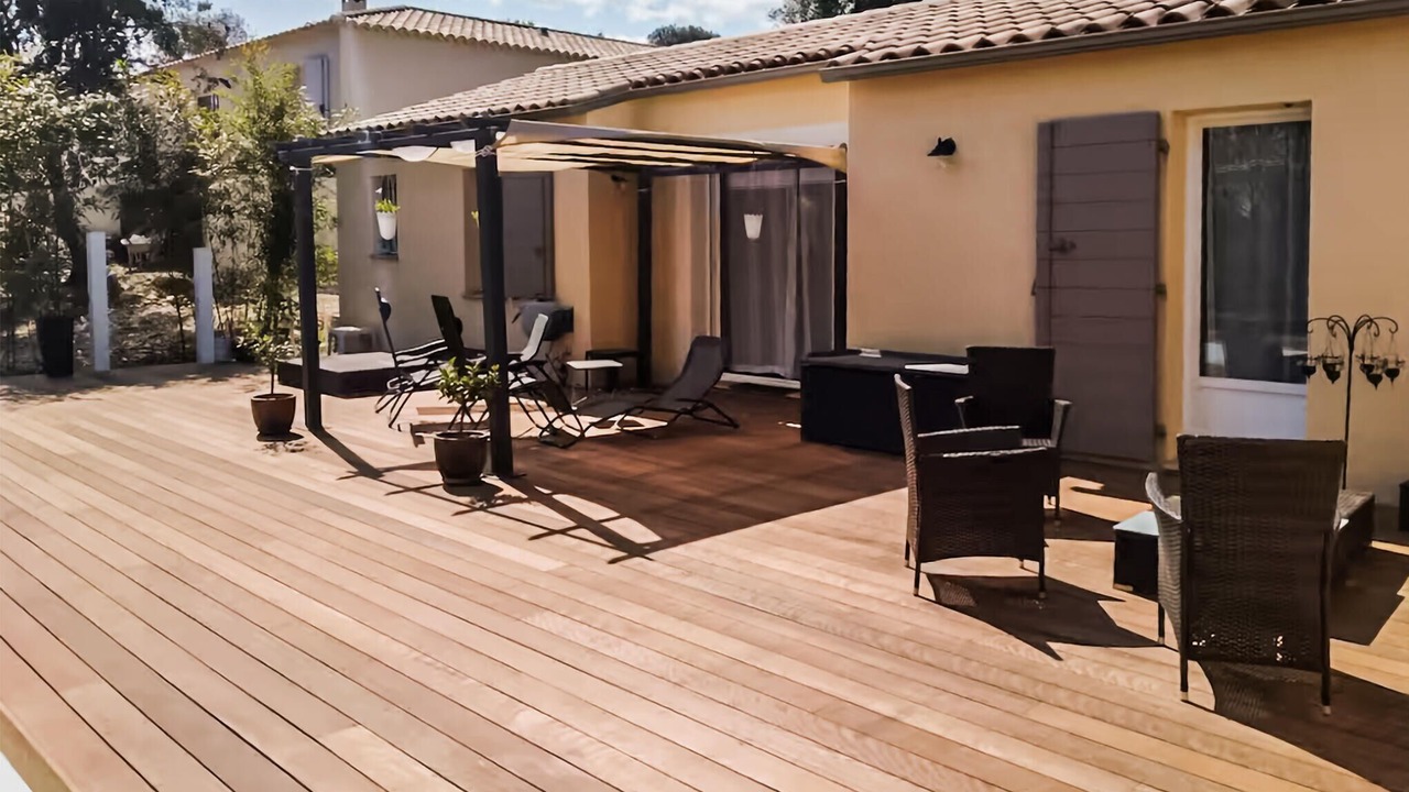 Photo of Others in Collias