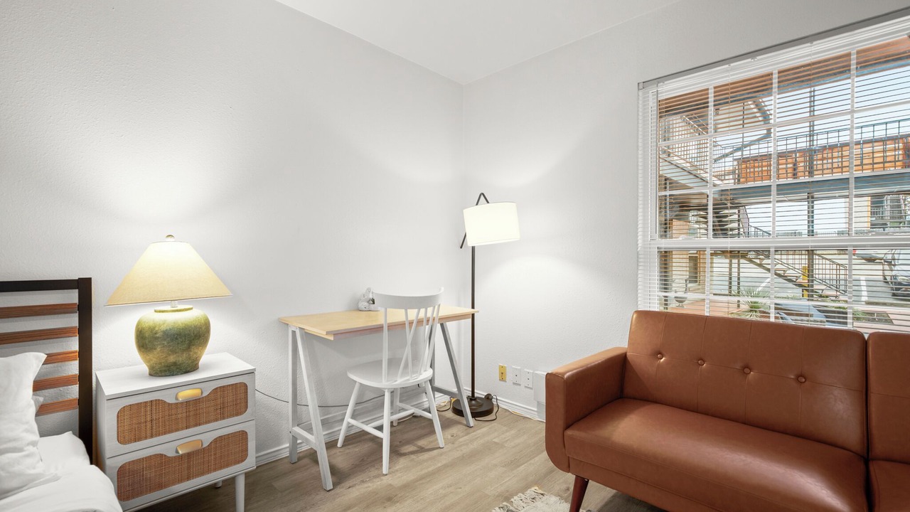 Photo of Livingroom in West Campus