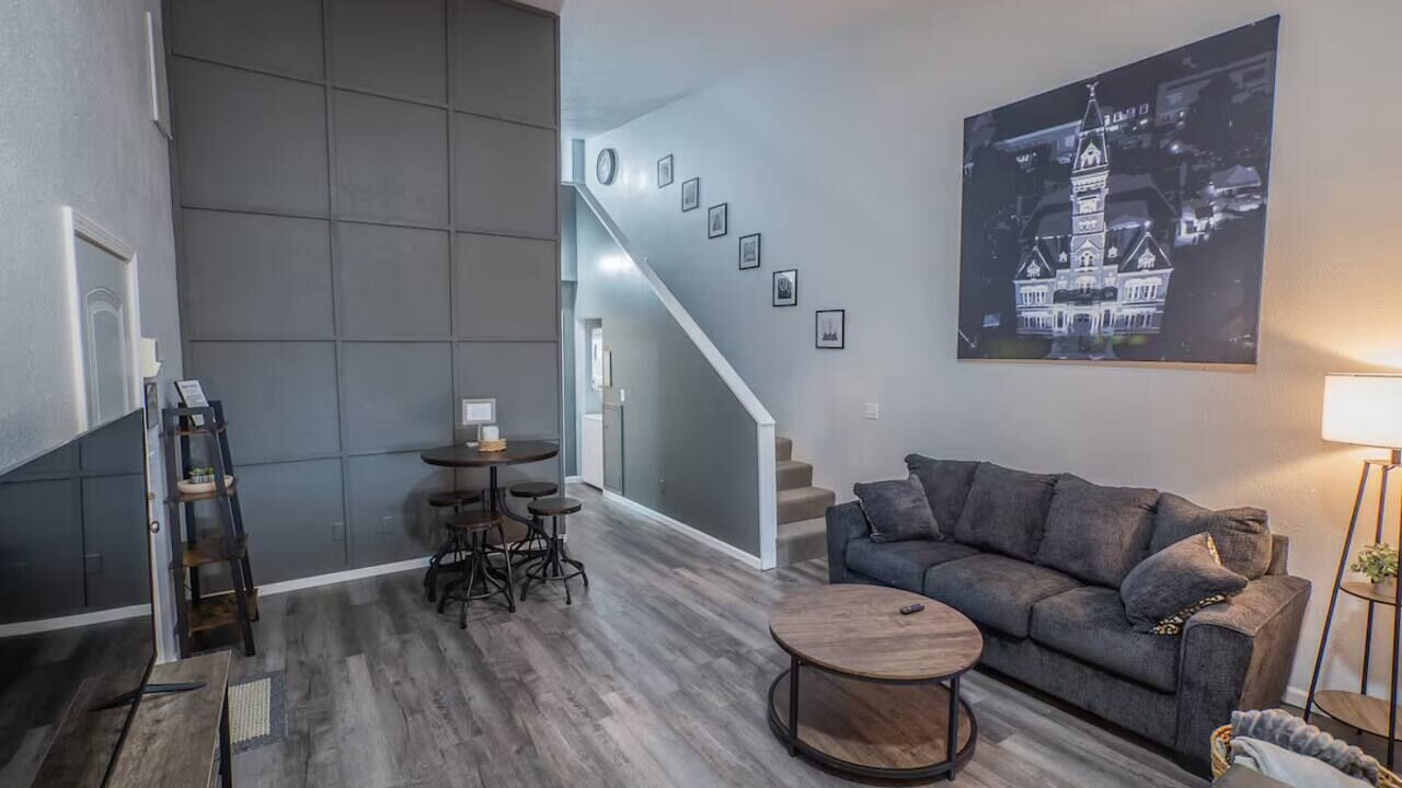 Photo of Livingroom in Maryville