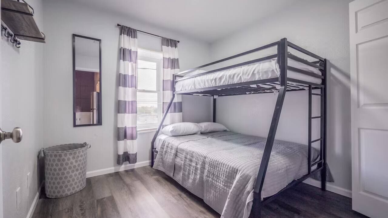 Photo of Bedroom in Maryville
