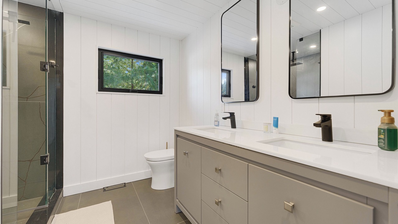 Photo of Bathroom in Minett