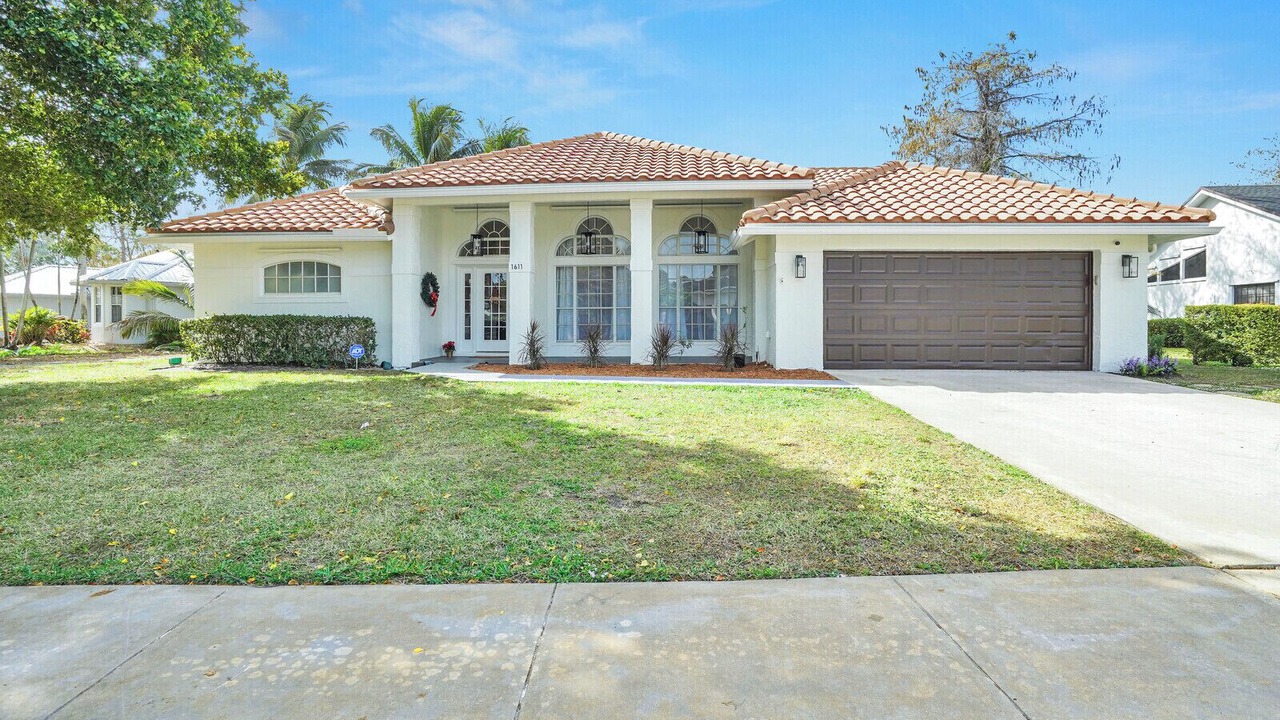 Photo of Outdoor in Greenview Shores