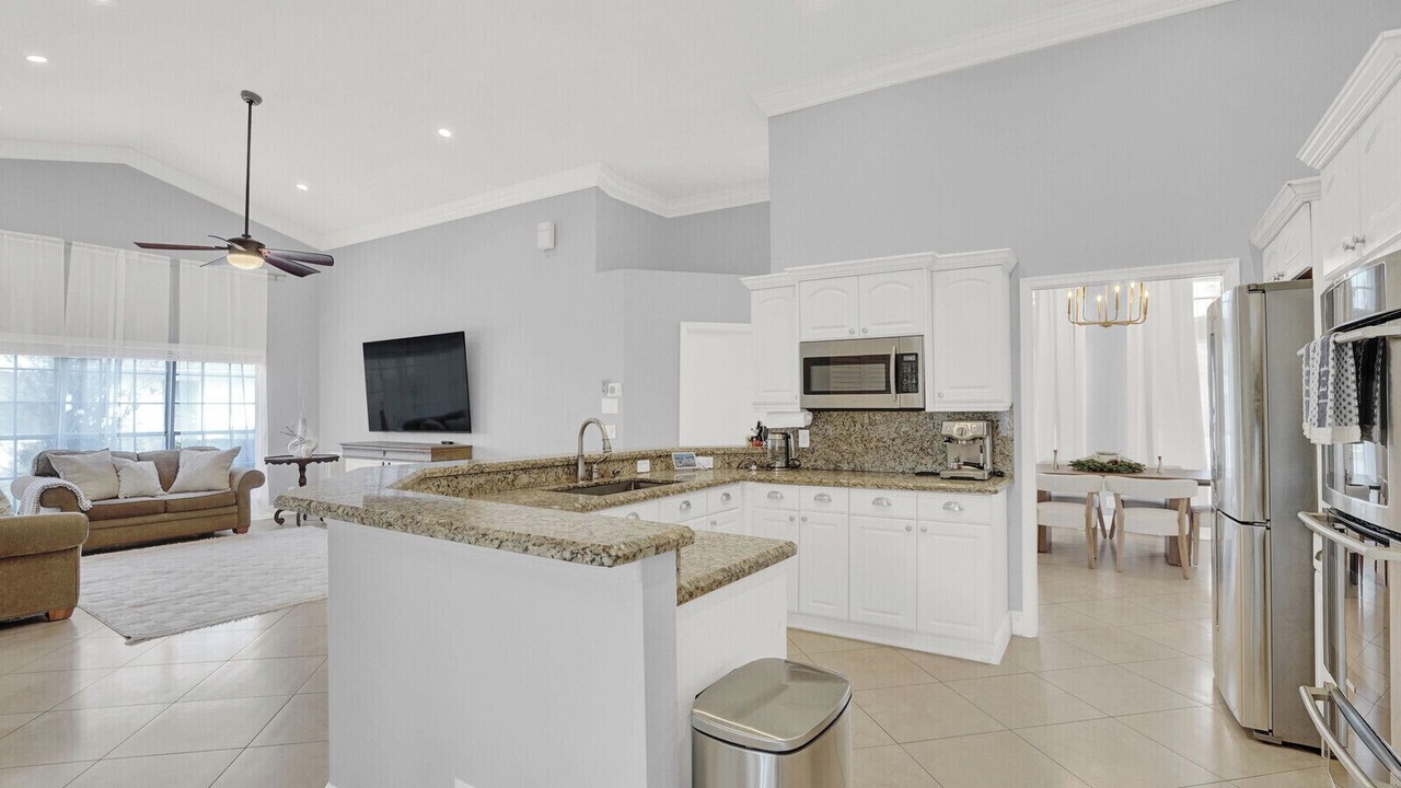 Photo of Kitchen in Greenview Shores