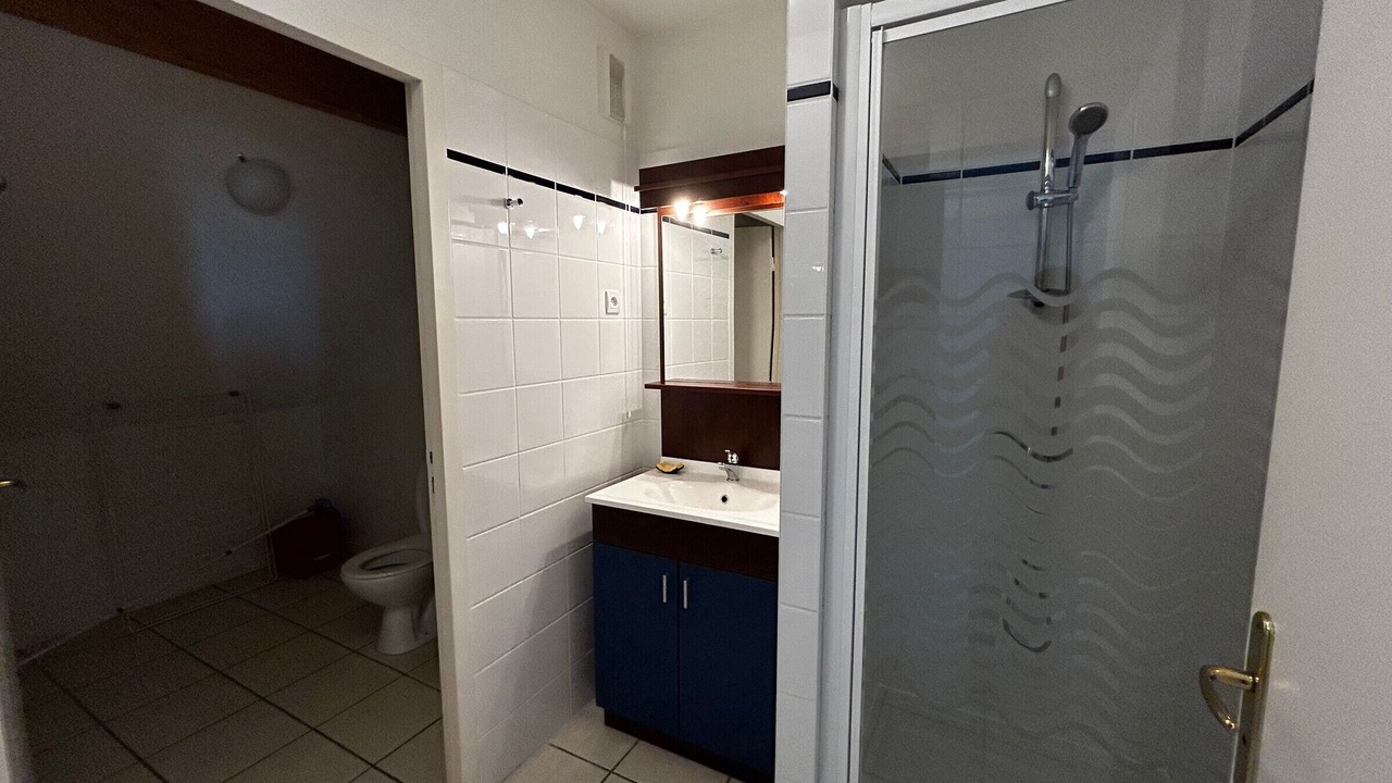 Photo of Bathroom in La Roche-Posay
