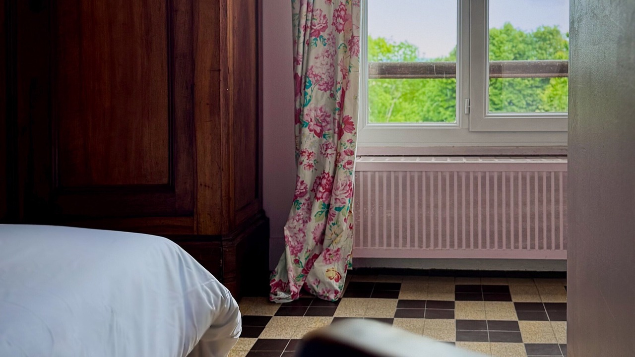 Photo of Bedroom in Jouy-le-Moutier