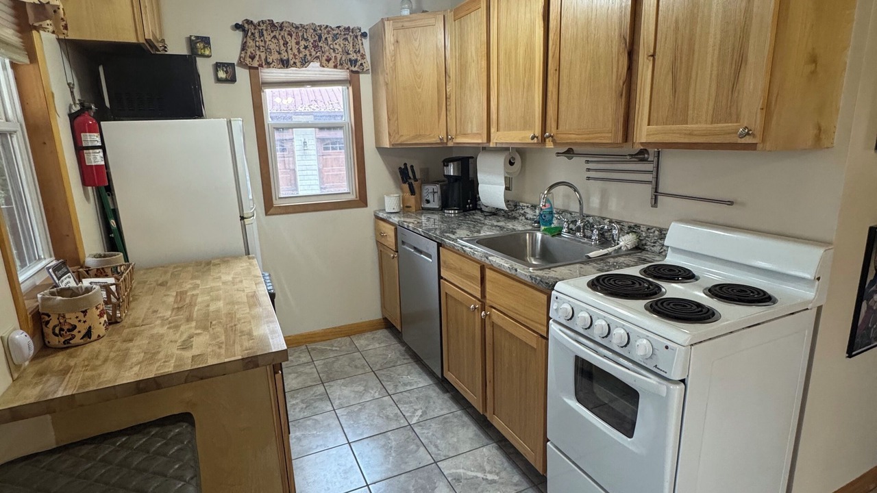 Photo of Kitchen in Martinsville