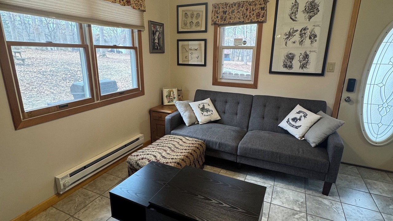 Photo of Livingroom in Martinsville