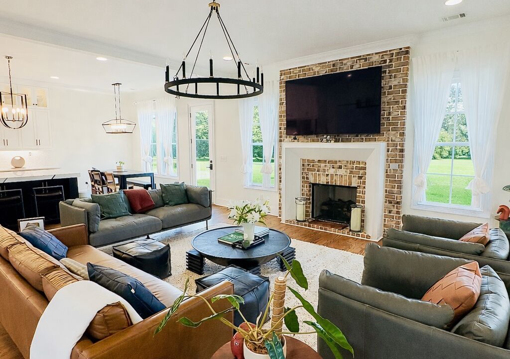 Photo of Livingroom in Evans