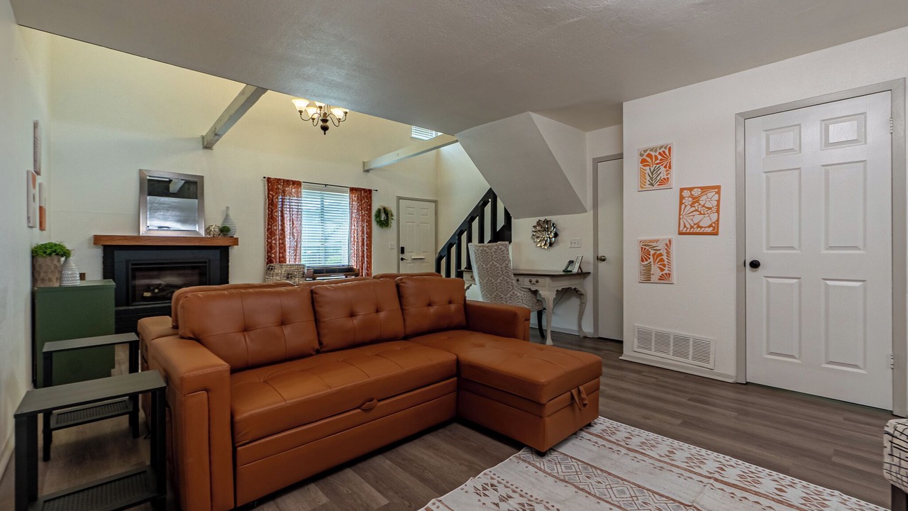Photo of Livingroom in Oklahoma City