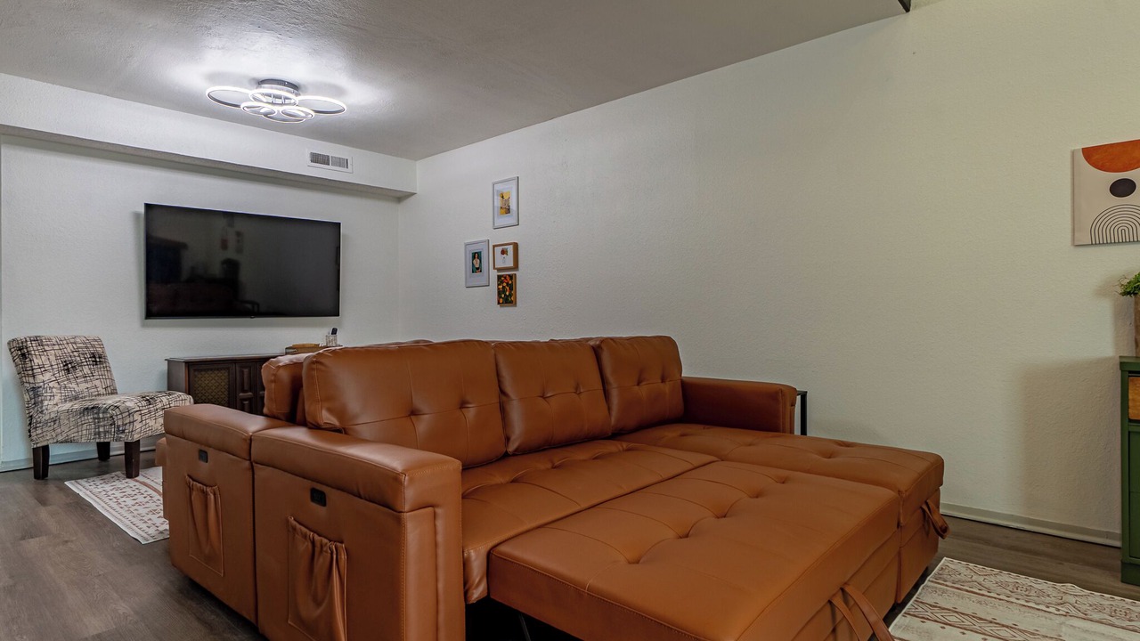 Photo of Livingroom in Oklahoma City