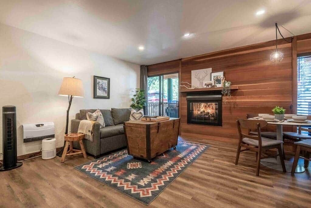 Photo of Livingroom in Kingswood Estates