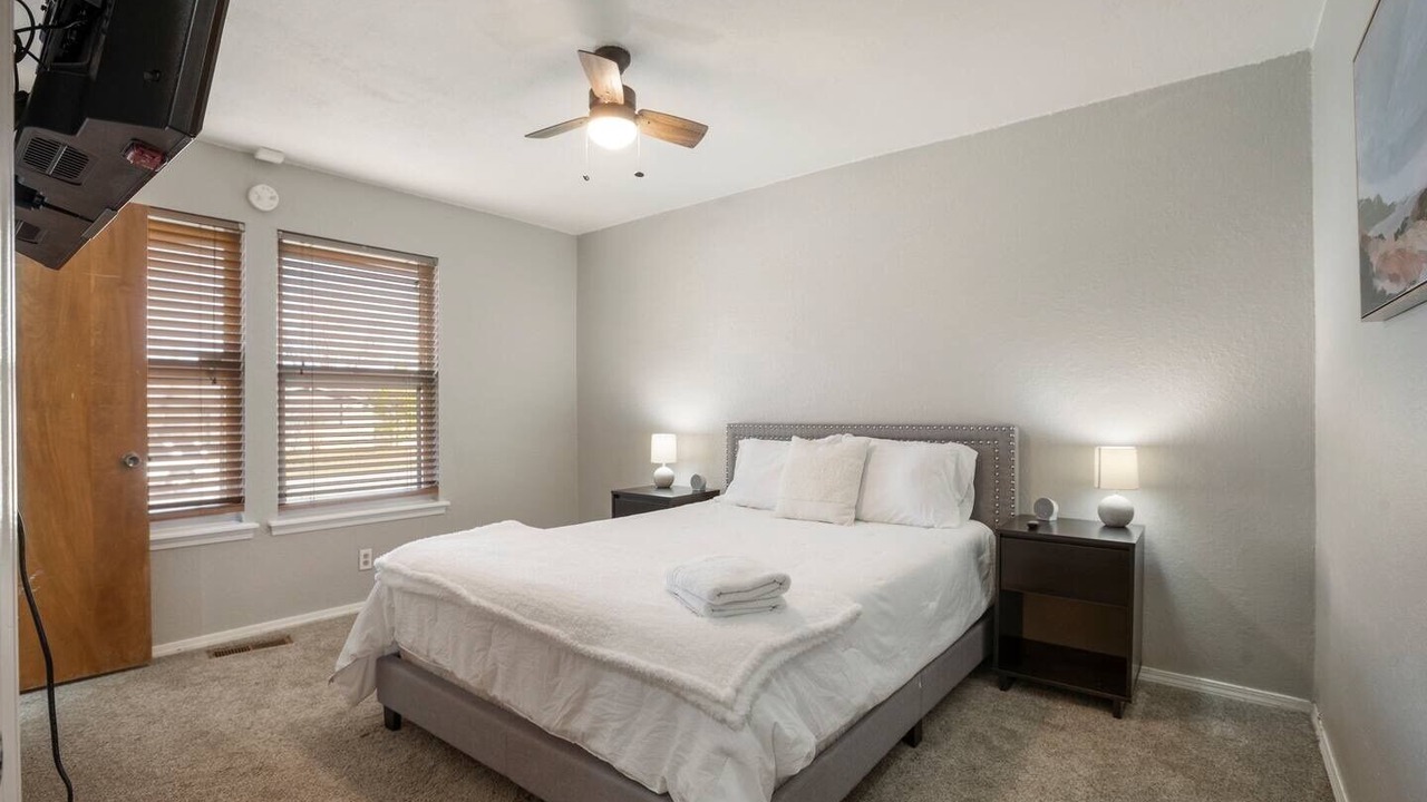 Photo of Bedroom in Broken Arrow