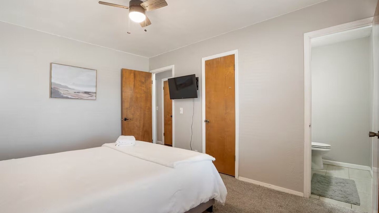 Photo of Bedroom in Broken Arrow