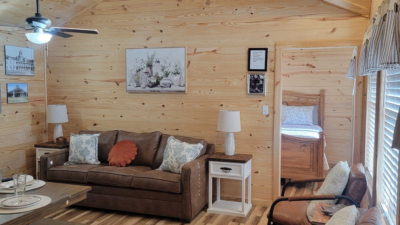 Photo of Livingroom in Dennis