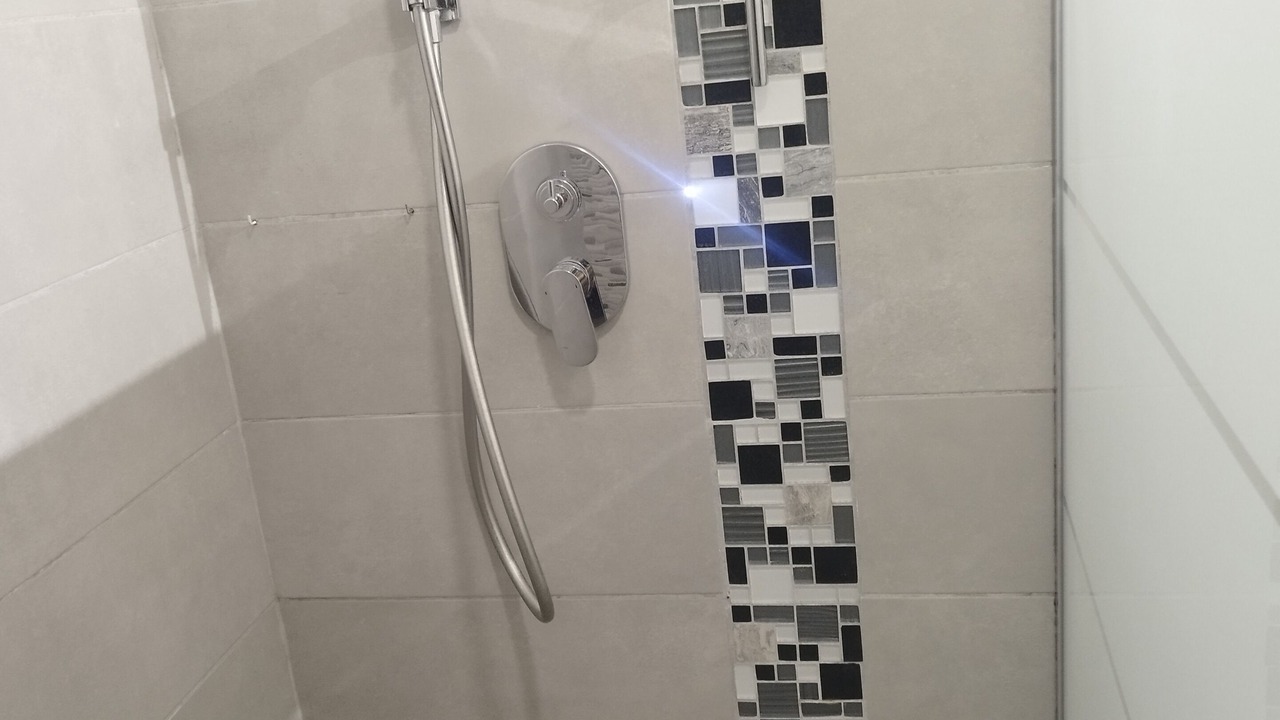 Photo of Bathroom in Tavel