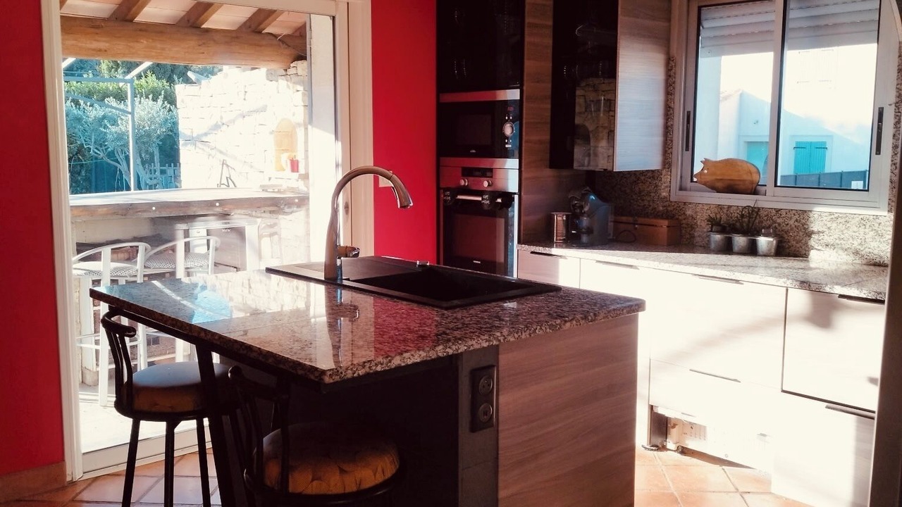Photo of Kitchen in Tavel